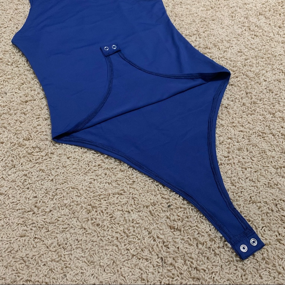 ❌SOLD❌ (Unworn) ReoRia Seamless Bodysuit Tank Top - Picture 4 of 12